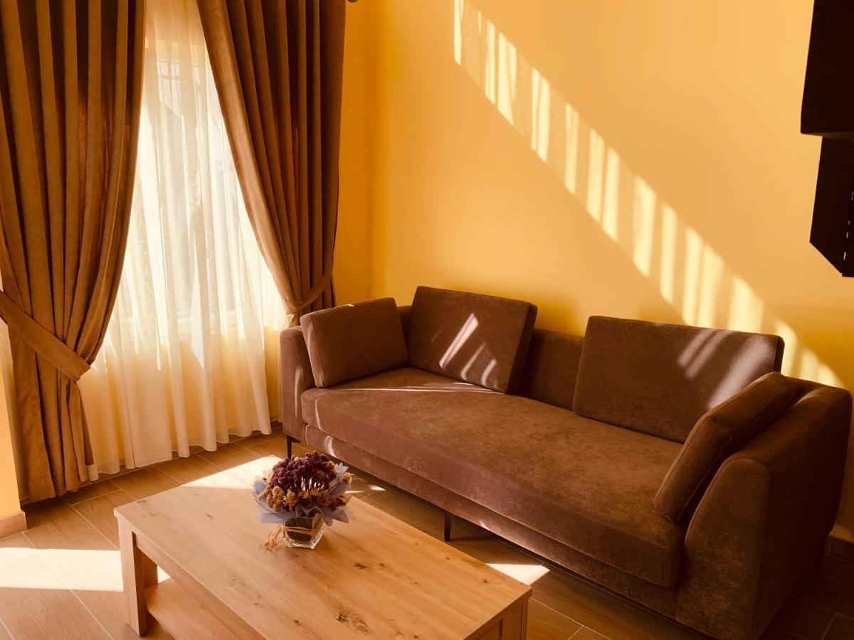 Auto Tana Guest House Tirana Extérieur photo