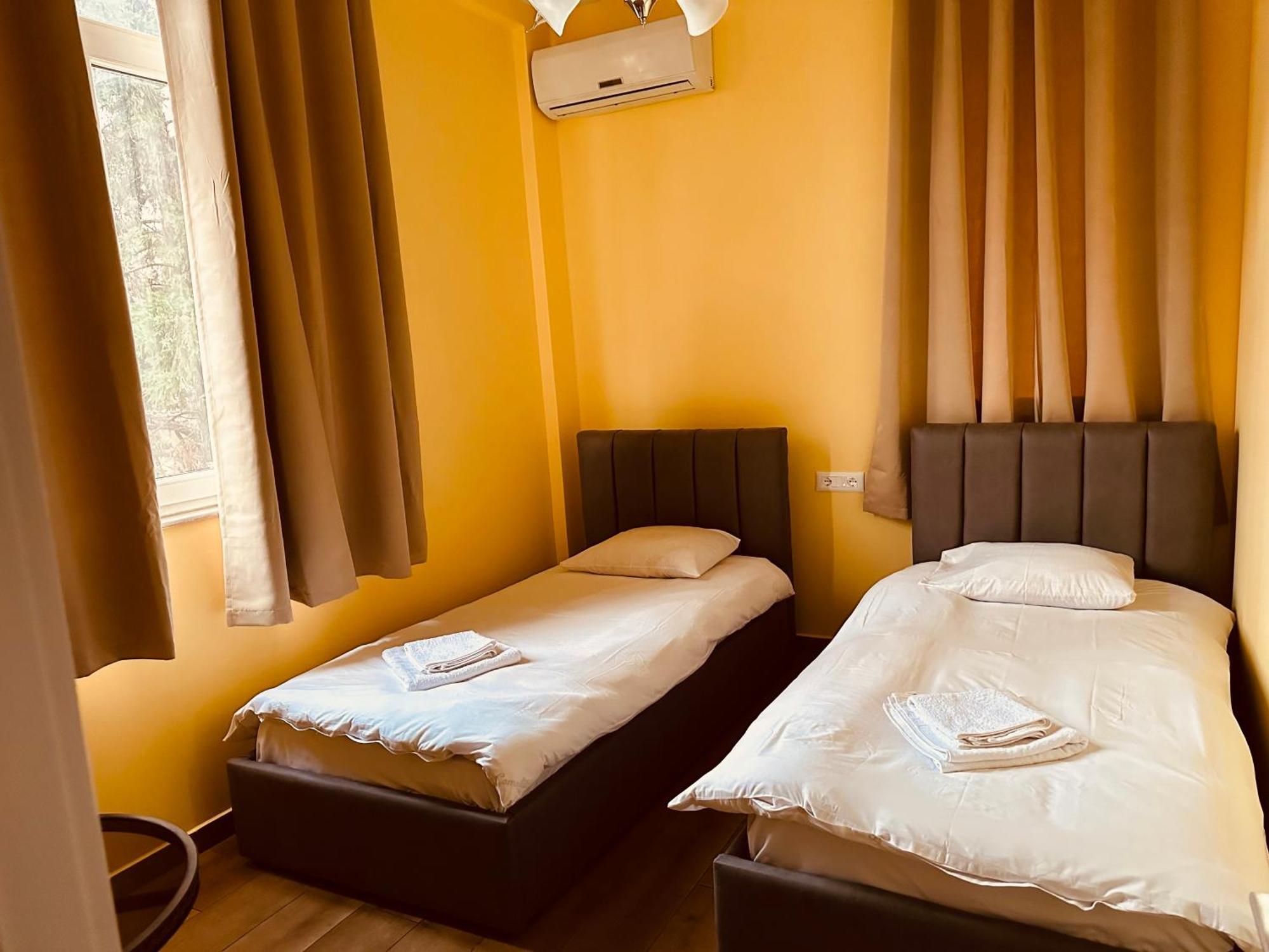 Auto Tana Guest House Tirana Extérieur photo