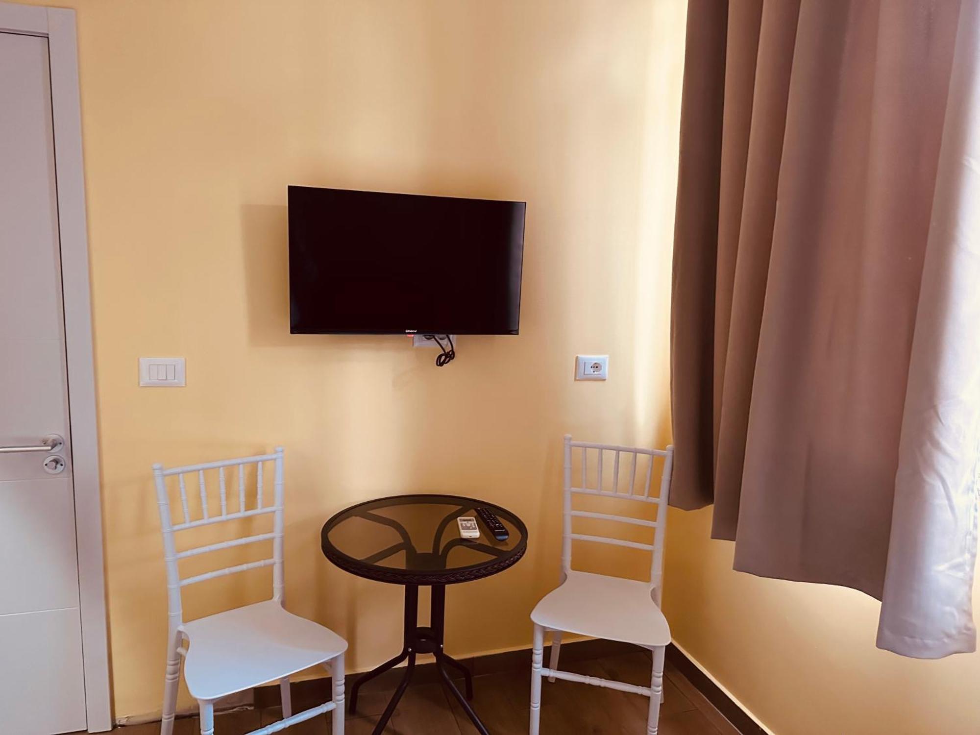 Auto Tana Guest House Tirana Extérieur photo