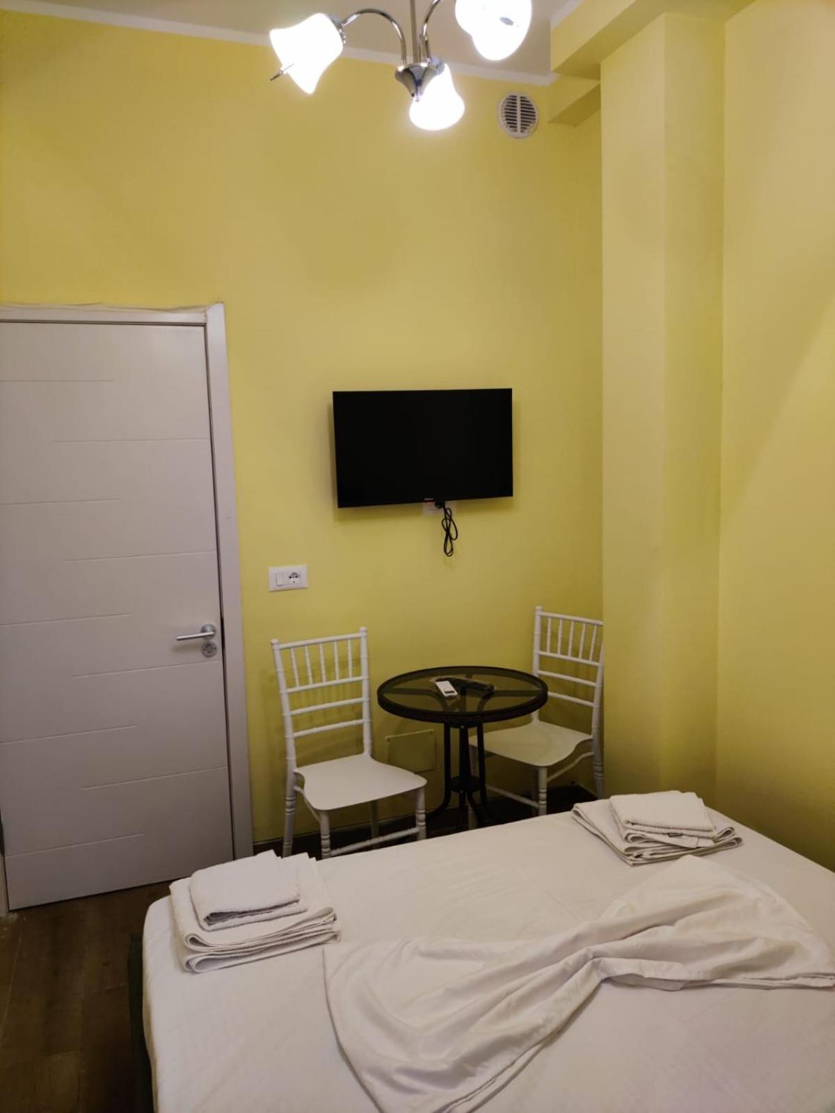 Auto Tana Guest House Tirana Extérieur photo